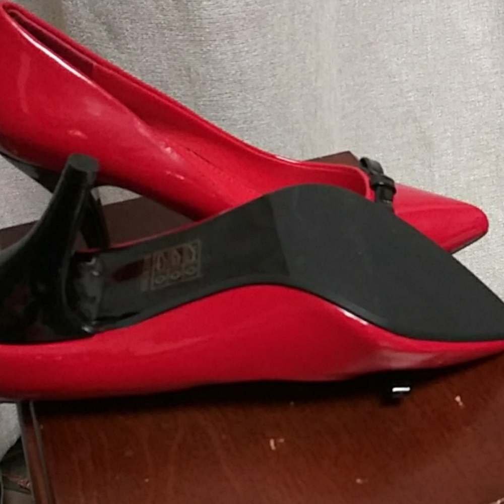 🌞Red Pumps🌞 "FS" - Picture 5 of 5
